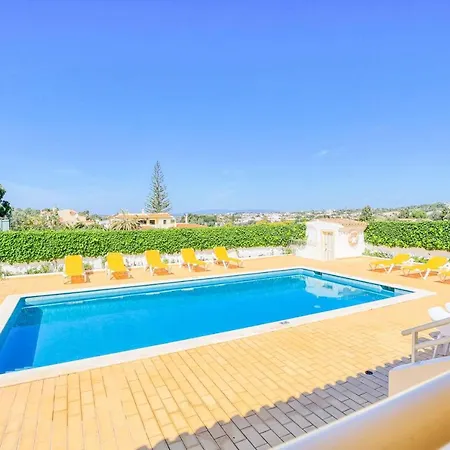 Isabel Vivenda Villa *