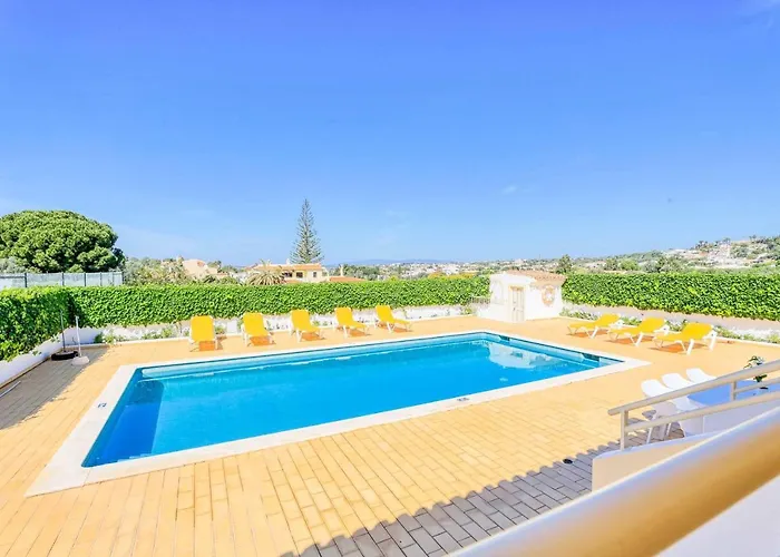 Isabel Vivenda Villa *