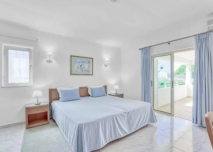 Isabel Vivenda Villa Patroves