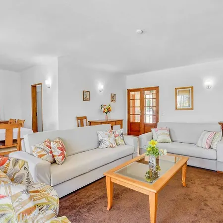 Вилла Isabel Vivenda *